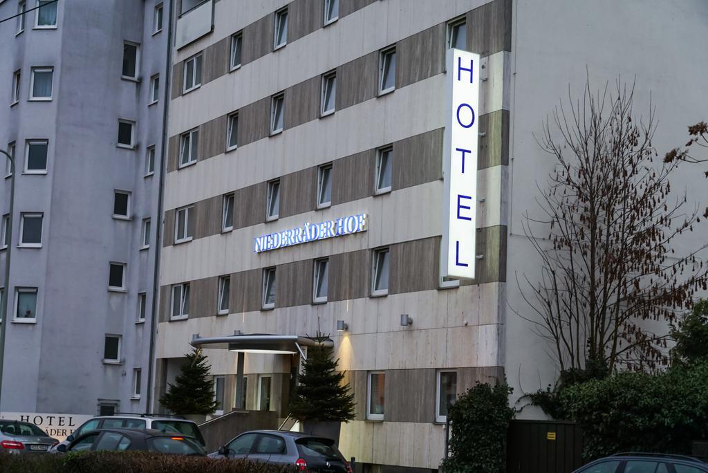 Hotel Niederräder Hof Frankfurt am Main Exterior foto